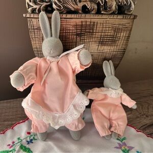 Department 56 Bunny O’Hare Flocked Pink Bunnies Velvet Easter Bundle SpringDecor